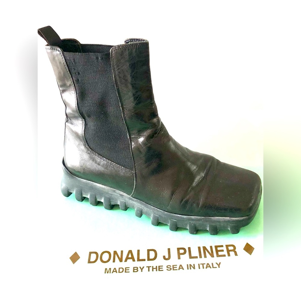 Donald J. Pliner Leather Boots